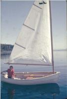 9' Minto glass sailing dinghy, 1973-98