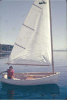 9' Minto glass sailing dinghy, 1973-98